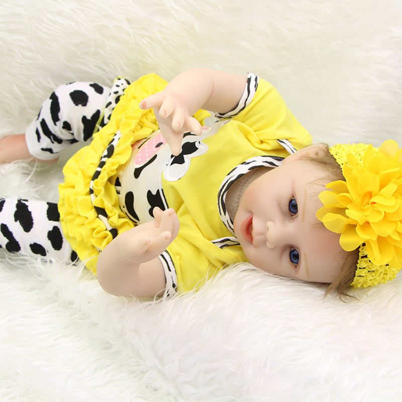 Adorable 22 Inch Real Lifelike Reborn Girl Dolls