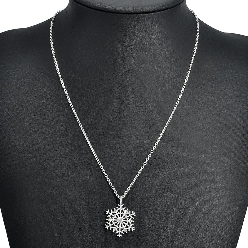Silver Plated Flower Snowflake Necklace 