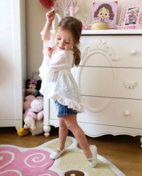 Fairy Flounced Sleeves Top And Casual Jeans 