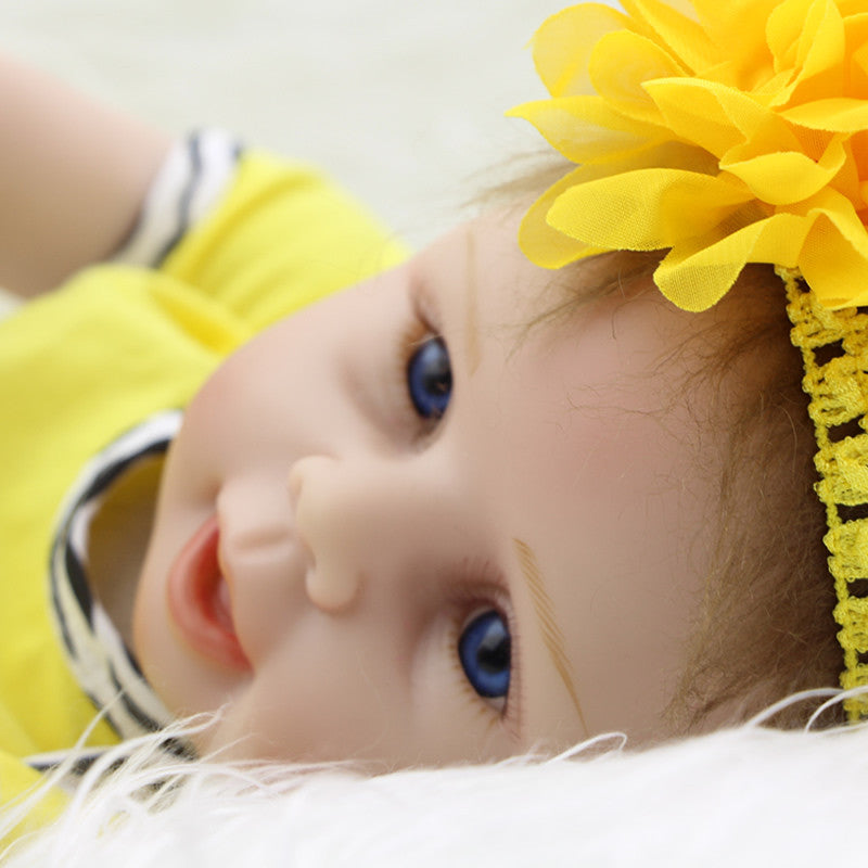 Adorable 22 Inch Real Lifelike Reborn Girl Dolls 