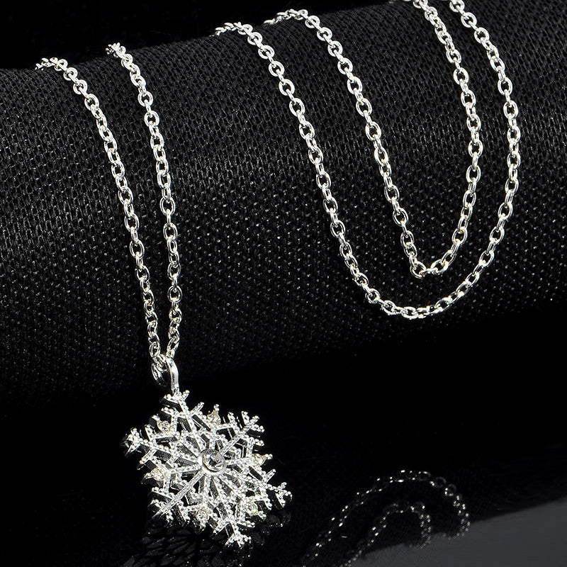 Silver Plated Flower Snowflake Necklace 