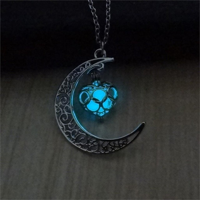 Silver Glow In Dark Heart Pendant Necklace 