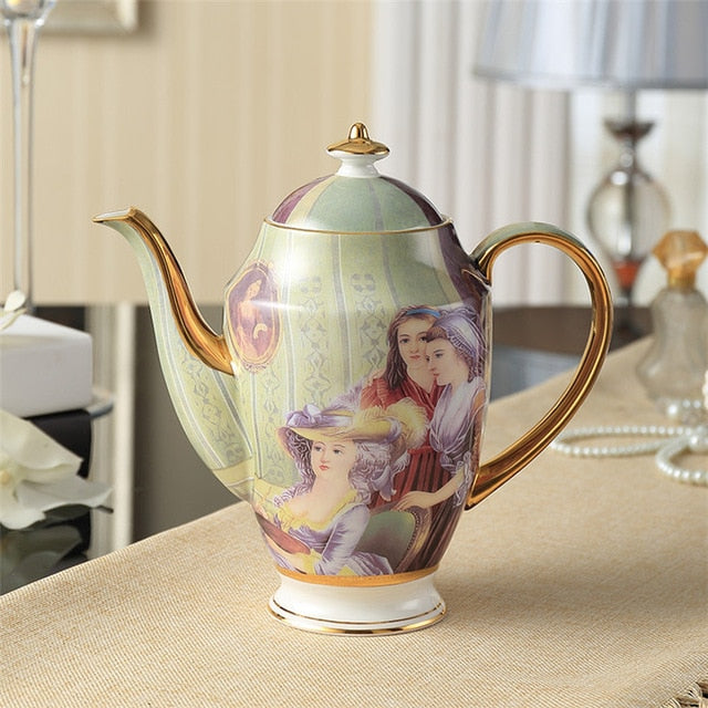 Royal Vintage China Tea Pot With Infuser 