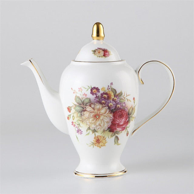 Royal Vintage China Tea Pot With Infuser 